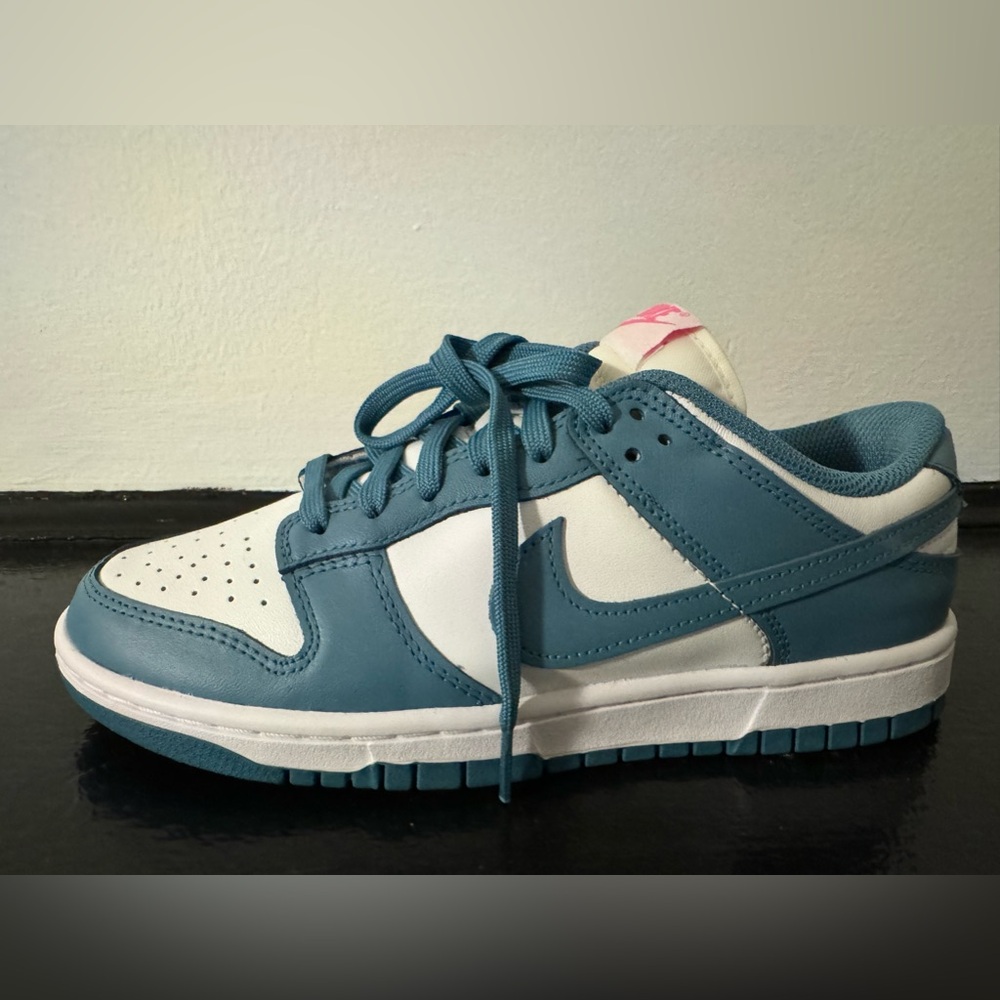 New Nike dunks